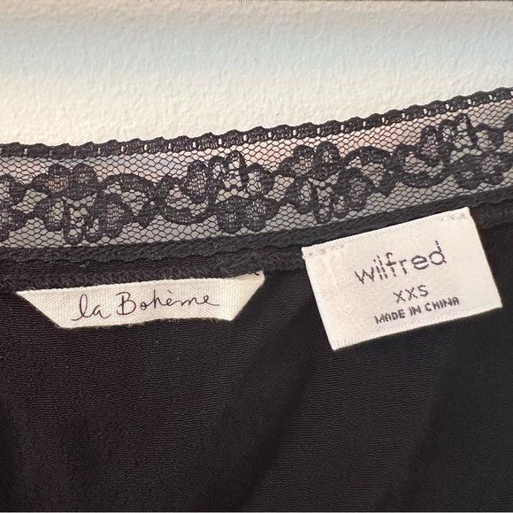 Aritzia Wilfred black blouse size US XXS boheme collection, new condition - Picture 4 of 6